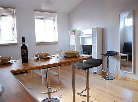 Aparthotel Oporto Entreparedes Kültér fotó