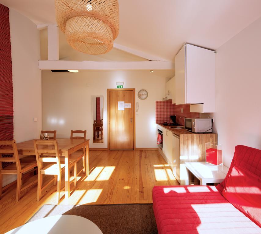 Aparthotel Oporto Entreparedes Kültér fotó